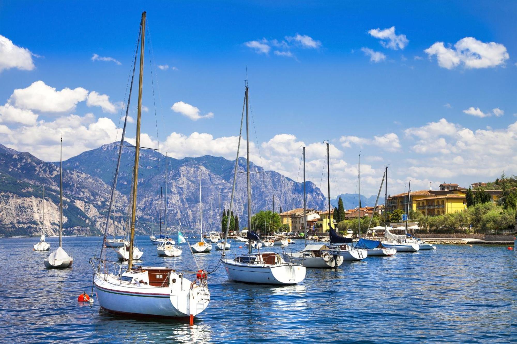 Residenza Rocca Del Lago 2 - Happy Rentals Riva del Garda Exterior photo